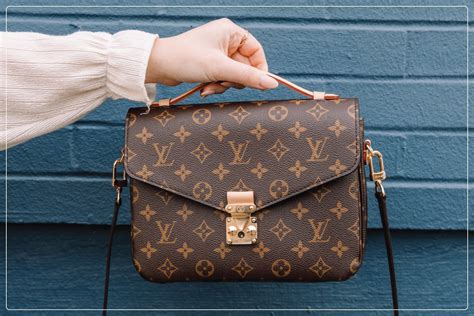 how to spot a fake louis vuitton backpack|authentic Louis Vuitton label.